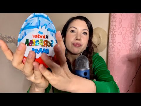 ASMR Eating Kinder Surprise Chocolate (No Talking) | Comiendo Kínder Sorpresa (Sin Hablar)