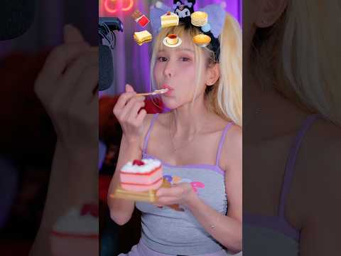 Emoji eating 🍰🍫
