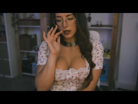 ASMR Your girlfriend says: Shh it's okay (todo esta bien, slow whispers)