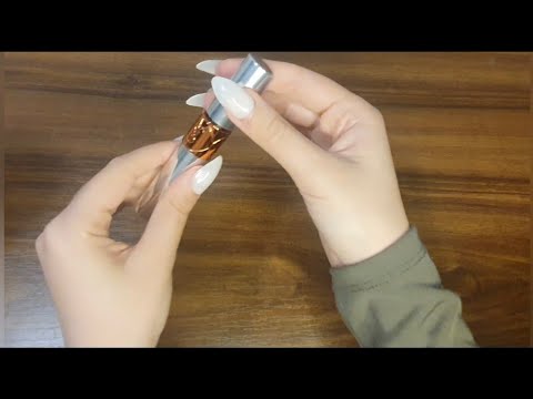 ASMR - Lipgloss Tapping And Pumping No Talking