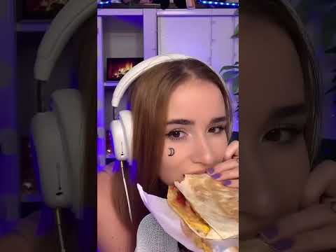Je teste le McQuesadilla de MacDo
