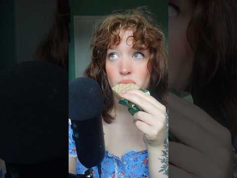 Dubai chocolate wafer #asmr #asmrsounds #asmreating #eatingsounds