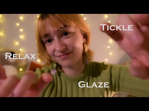 ASMR | Lofi fast TRIGGER WORDS + hand movements and hands sounds