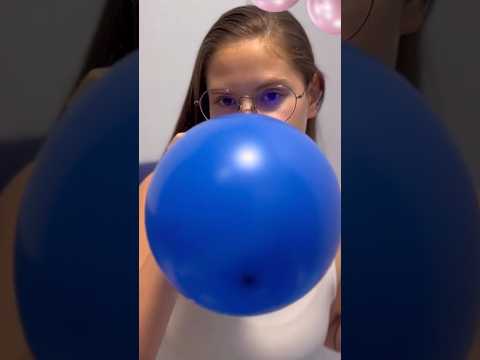 Blowing and Blowing ❤️🎈🎈 #balloon #blowing #asmr