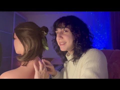 ASMR ITA | COLLEGA ANTIPATICA VUOLE TOCCARTI I CAPELLI 💆🏻‍♀️