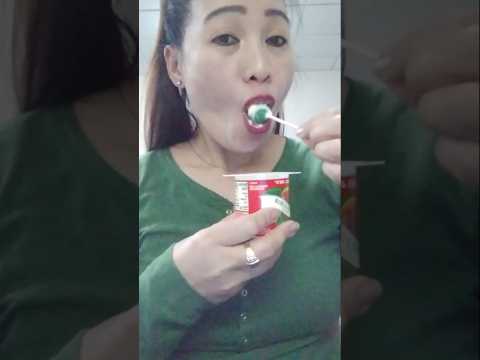 LOLLIPOP WITH YOGURT #mukbang #everyone #shortsfeed #shortvideo #lollipop #challenge
