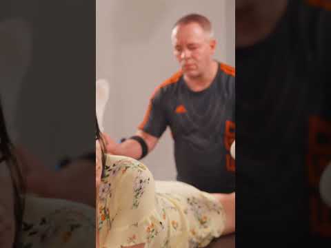 FANTASTIC chiropractic adjustment and stretching TOP CHIROPRACTOR for Maria #chiropractor