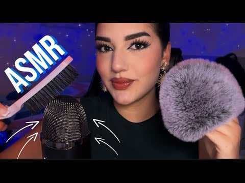 ASMR TOCANDO EL MICRO CON DIFERENTES COSAS 😴 y Susurros 