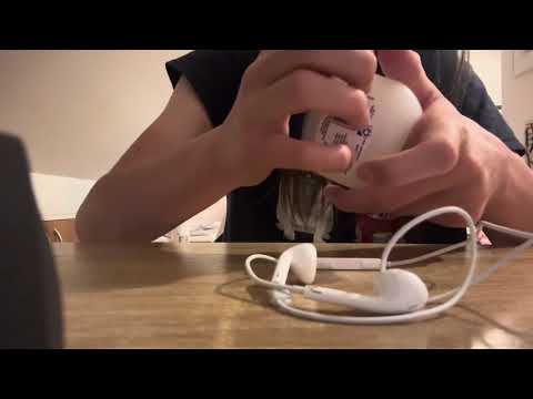 Kid does lofi asmr