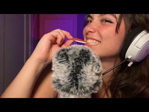 ASMR | gummy chewing