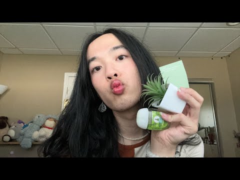 ASMR whispering gibberish 💚 (fast and aggressive tapping + scratching)