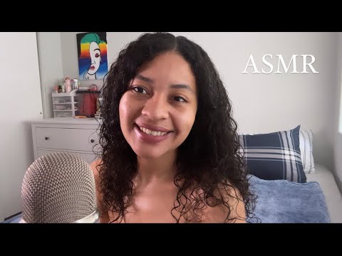 ASMR Hablando cerca al micrófono y masticando chicle