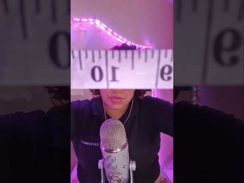 medindo seu rosto 🌚 #asmr #asmrcameratapping #asmrcameratouching #asmrpersonalatttention
