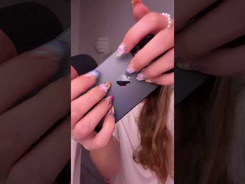 ASMR tapping triggers