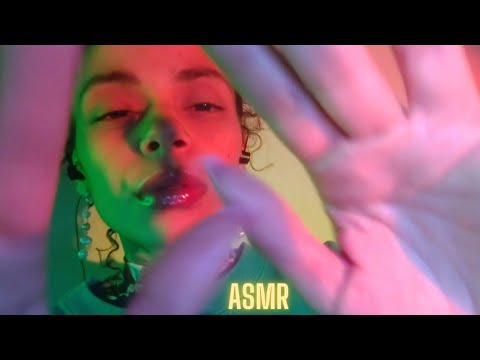 ASMR massagem no rosto e ombros | voz suave e sussurros