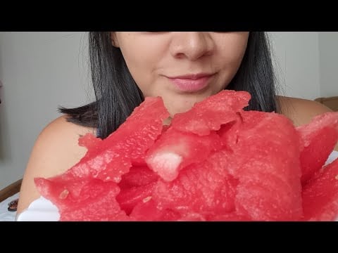 ASMR comiendo sandia mientras te doy consejos | ASMR comiendo patilla