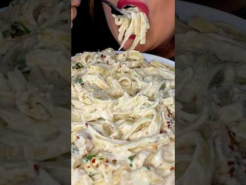 FETTUCCINE ALFREDO CHICKEN #asmr #noodles #food