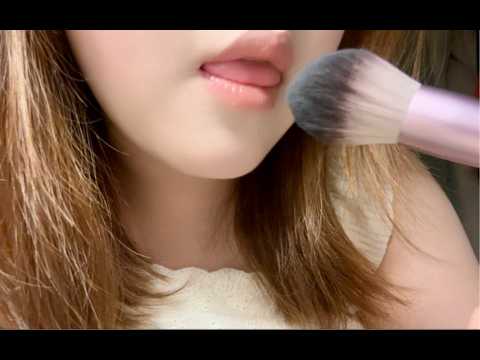 ASMR Returning to the classics, let your saliva help you with your makeup | Lip gloss swatches