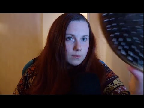 ASMR på Svenska - tapping, scratching, whispering, water sounds, hair brushing