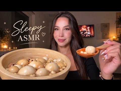 Sleepy ASMR 💤 Relaxing triggers (wooden soup, fake food, mouth sounds)