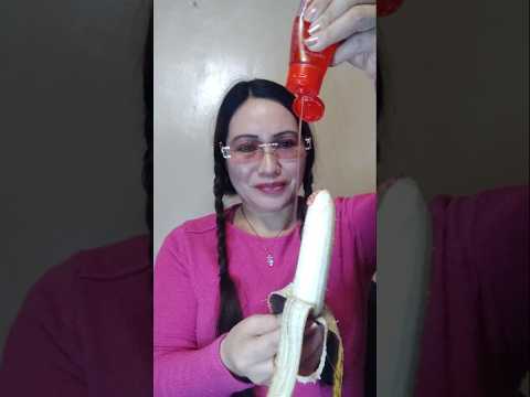 HOW I EAT BANANA#food #shortsfeed #banana #everyone #mukbang #viral #eatingshow #foodie #tiktok