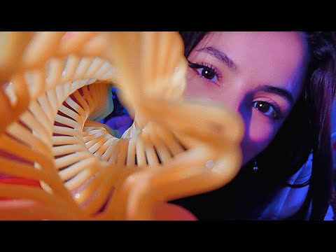 ASMR Visual Triggers For Sleep 😴 (making your eyes tired 🥱) 