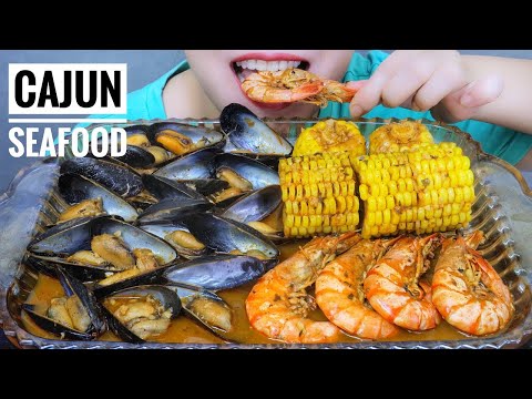 ASMR EATING SEAFOOD IN CAJUN SAUCE  SHRIMPS, MUSSEL, CORN  EATING SOUNDS | LINH-ASMR