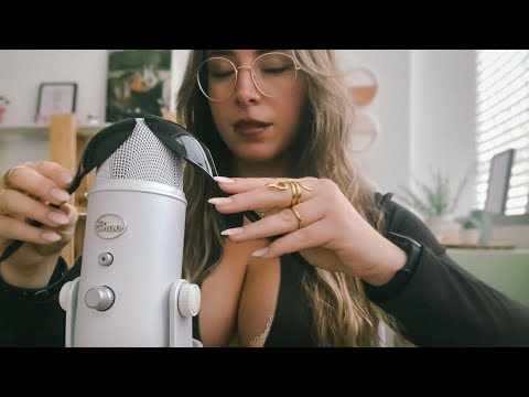 ASMR bare mic scratching & plastic spoons😍 (almost no talking)