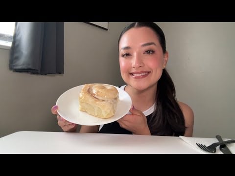 ASMR | Warm cinnamon roll
