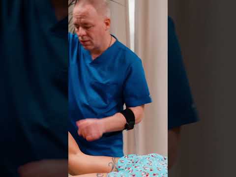 Original stretch work + correction—Oksana gets a smooth mobility upgrade #chiropractic