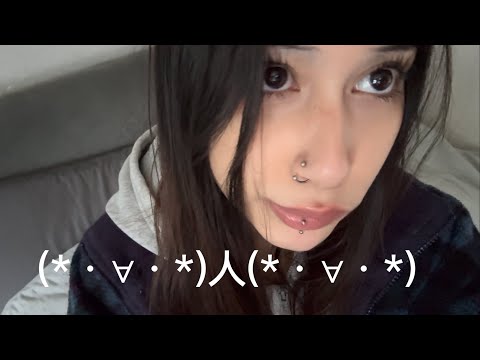 ASMR 2 MINS OF FAST UPCLOSE WHISPERS