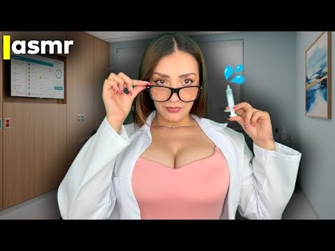 Tu Doctora se Interesa en Ti Durante el Chequeo | ASMR Roleplay