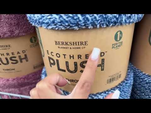 Public ASMR | At Walmart 🤍✨