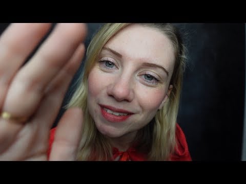 Mrs Claus Brushes You - Favourite Reindeer