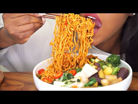 ASMR SPICY RAMEN NOODLES & ROASTED VEGGIES - Mukbang 매운라면  먹방