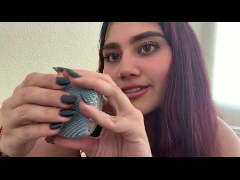 un video CASERO (Tapping, sonidos con crema, gloss) - María ASMR