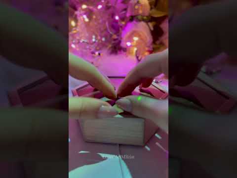 ASMR Which tingles more, tapping or scratching?🌟#shorts #tingly #asmrtriggers