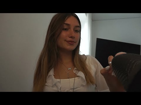 ASMR in German Mic brushing