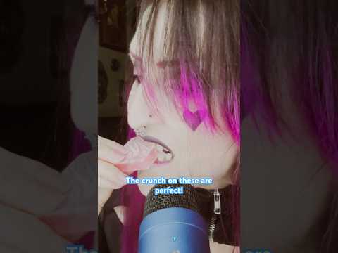 🦋THE CRUNCH IS SO GOOD pt15🦋 #asmr #asmrcrunch #silkygem #asmrfood #asmr candy #asmreating
