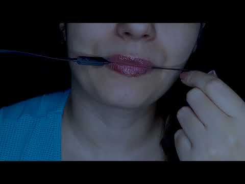 ASMR - SONS MOLHADOS DE BOCA NO MIC NIBBLING 👄👅 💦