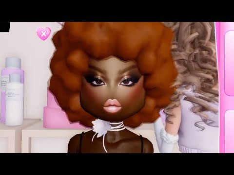 First Lady | Dress To Impress Roblox ASMR Chewing Gum