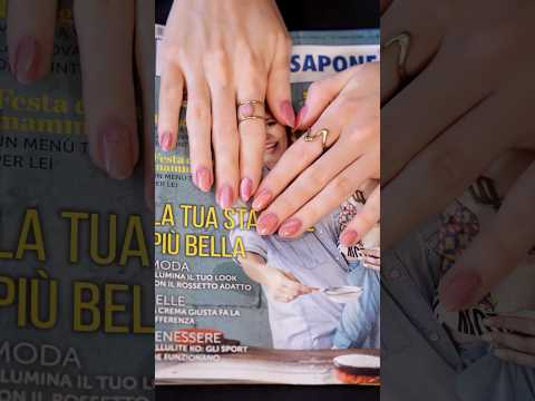 ASMR mentre sfoglio una rivista 📰