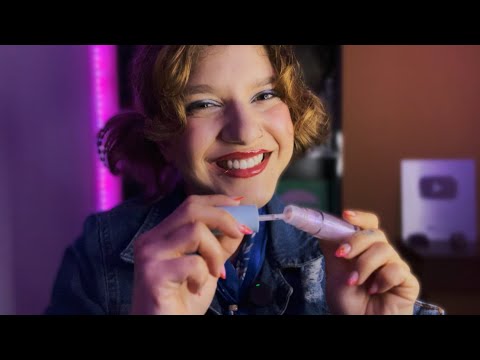 ASMR 2000s✨GAROTA QUE SENTA ATRÁS DE VOCE FAZ SUA MAQUIAGEM 