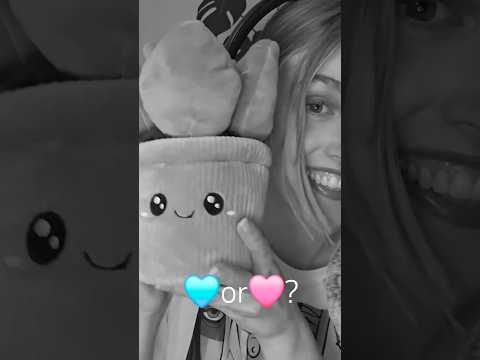 What color is this cutie? #asmr #visualtingle #relax #mouthwhisper #tingles