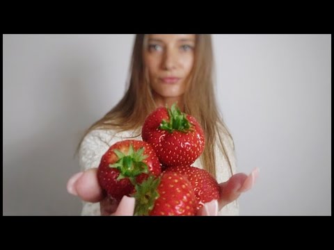 ASMR EATING CANDIED FRUIT NO TALKING - CRUNCHY FOOD MOUTH SOUNDS