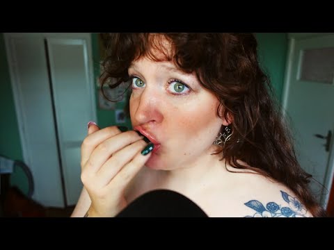 ASMR mouth sounds and teeth tapping ( no talking )