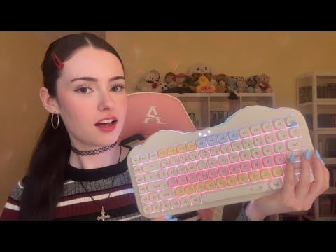 ASMR a subscriber sent me a keyboard! 🎂 (unboxing)