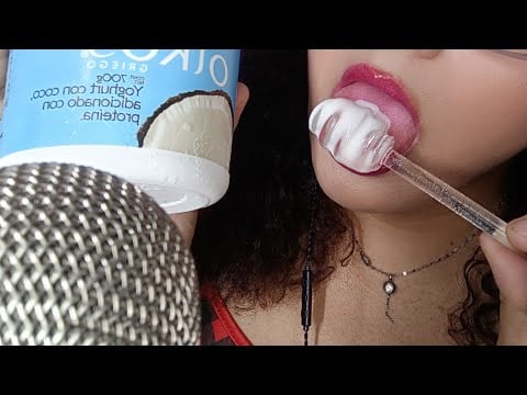 ASMR Comiendo yogurth con cucharita de vidrio y en tapita