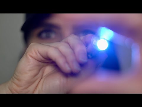 [ASMR] 👀 EYE EXAM & LIGHT TRIGGERS - Removing something stuck in your eyes with different tools 🛠️