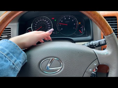 ASMR Quick Engine Revving (Car Tapping)